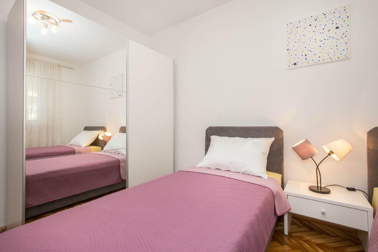 Apartman Sesna Bol Zewnętrze zdjęcie